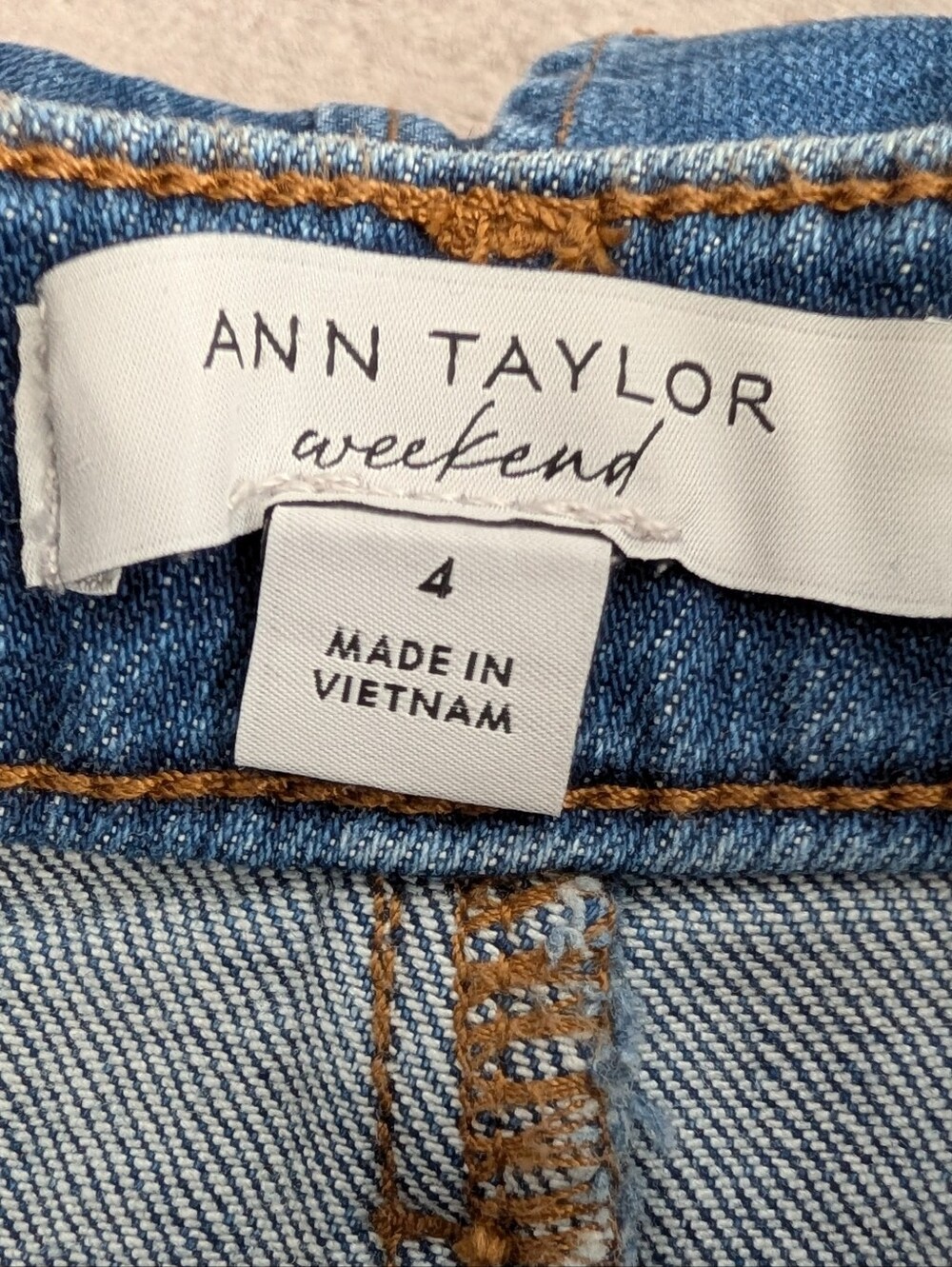 Ann Taylor Weekend Denim Midi  Jean Skirt Sz 4 - Picture 9 of 11